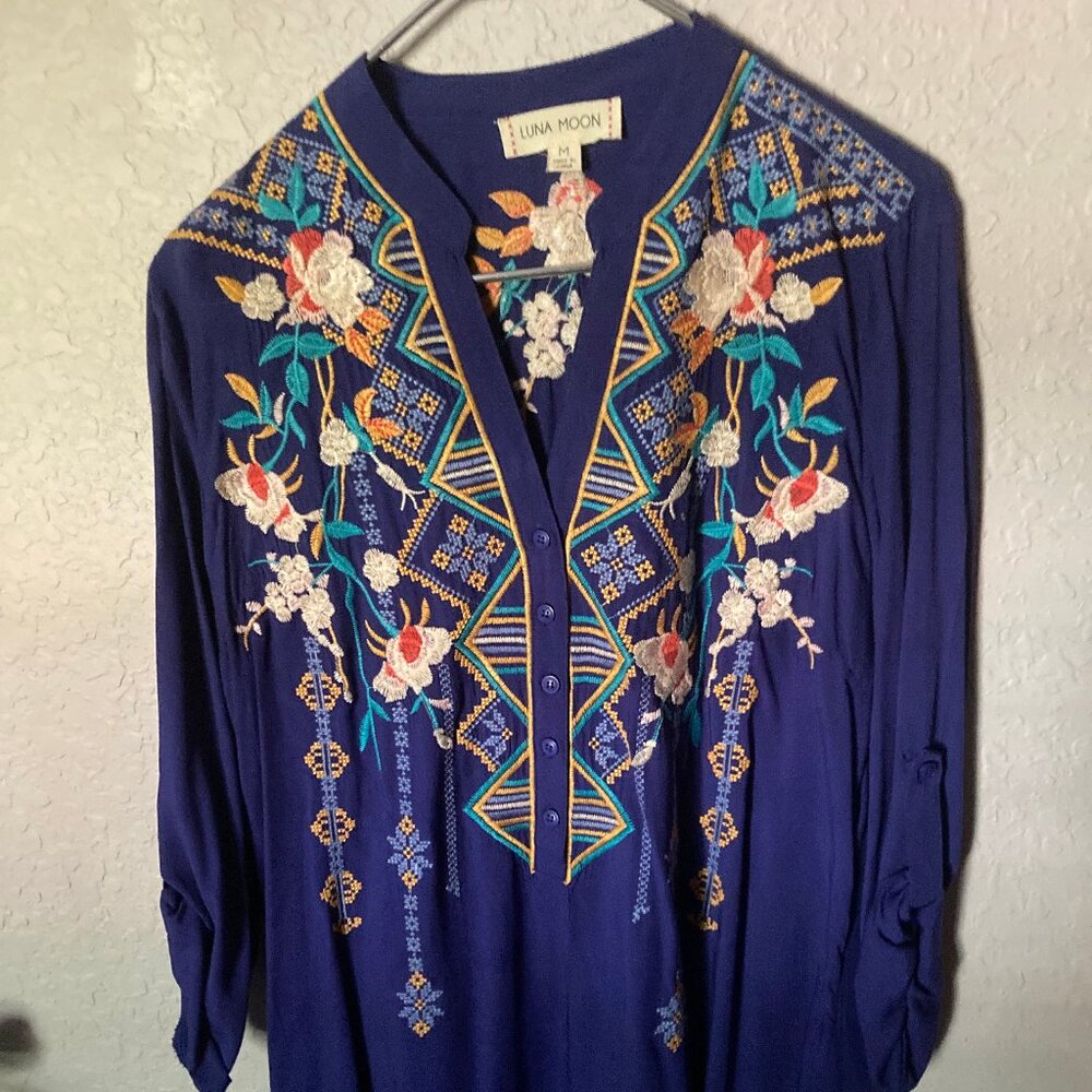 Luna Moon Embroidered Top (M)